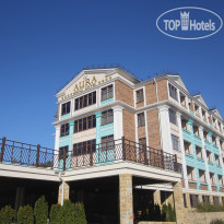 Aura Hotel (Аура)