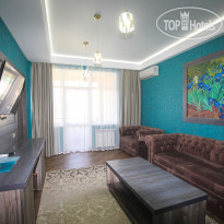 Aura Hotel (Аура)