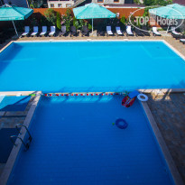 Aura Hotel (Аура)