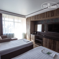 Aura Hotel (Аура)