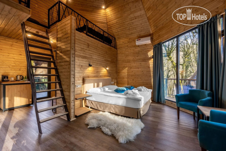 River Side Resort & Spa