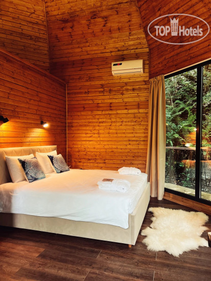 River Side Resort & Spa