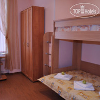 5 rooms