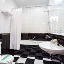 Арт-Отель Моховая Ванная комната в люксе