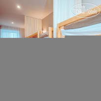 Abracadabra Hostel Каждого гостя нашего светлого