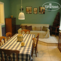 Gogol Mogol Hostel Apartments