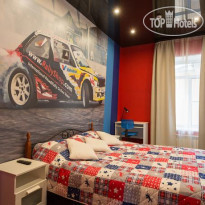 Racing Paradise Hostel 