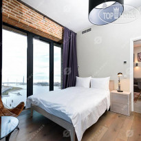 Docklands 2 bdrm with panoramic river vi