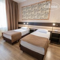 Verona Hotel Номер Эконом.
 Окна всех номер