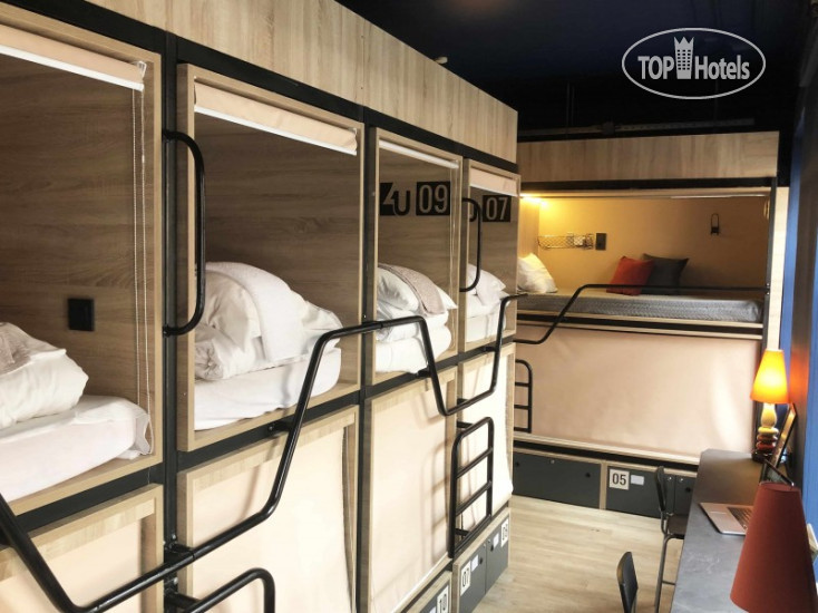 Hotelier's photos 4U Capsule Hotel