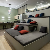 4U Capsule Hotel 