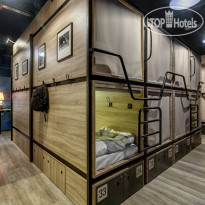 4U Capsule Hotel 