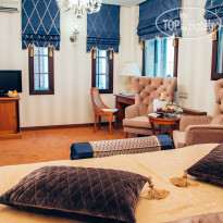 Автор (Author) Boutique Hotel Джуниор Сюит