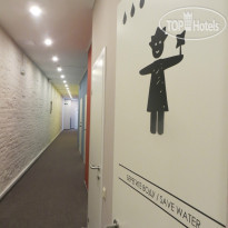 Graffiti L Hostel (закрыт) Коридор