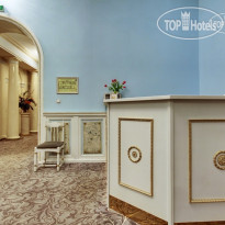 Hotel Park Lion Bridge Холл отеля