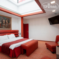 Red Stars Hotel 4*