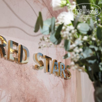 Red Stars Hotel 