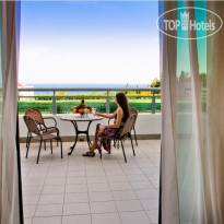 Respect Hall Resort & SPA Просторный балкон номера Delux