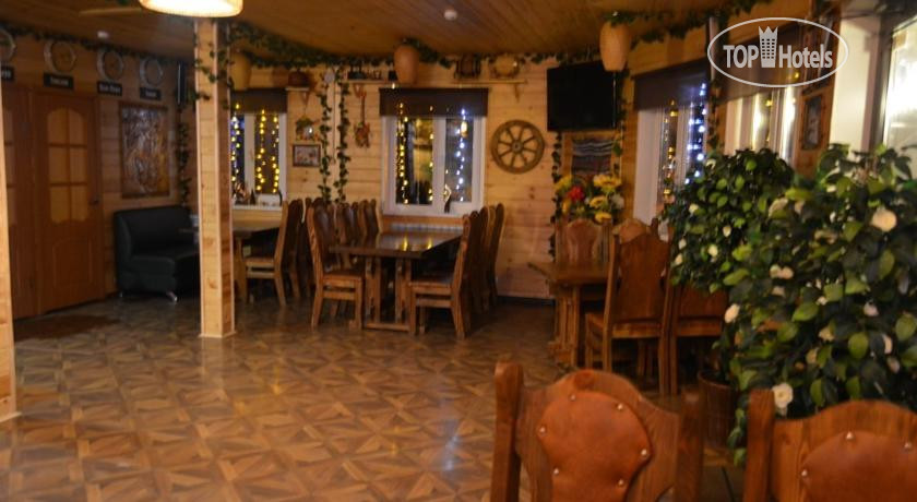 Усадьба плес ресторан. Трактир крутояр плес. Ресторан крутояр. Веранда крутояр плес. Ресторан чугунок плес.