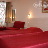 Acropolis Hotel 
