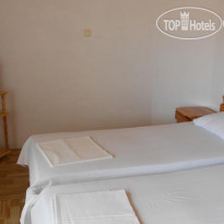 Nelly Guest House Номера