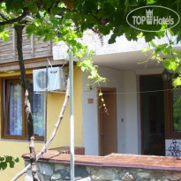 Denitza Guest House  Отель