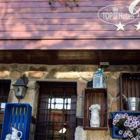 Diona House