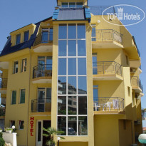 Tanita Family Hotel