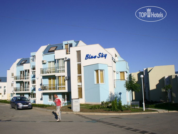 Фотографии отеля  Blue Sky Apartments 3*