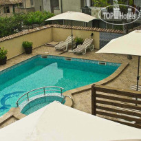 Cherno More Hotel