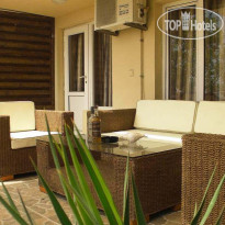 Cherno More Hotel