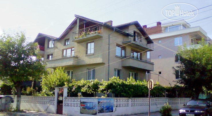 Фотографии отеля  Guest House In Primorsko 