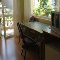Kazlarov Guest House