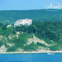 The Cliff Beach & Spa Вид с моря