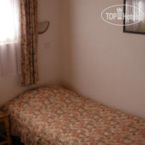 Starata Loza Guest House 