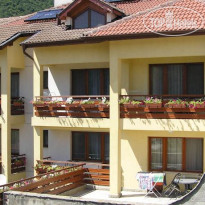 Kris Guest House 