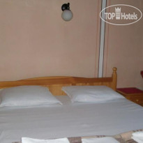 Trayanova Guest House 