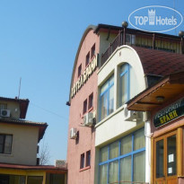 Brani Family Hotel Отель