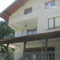 Dobrevi Guest House 2*