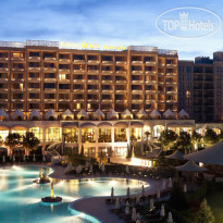 Barcelo Royal Beach Night time facade