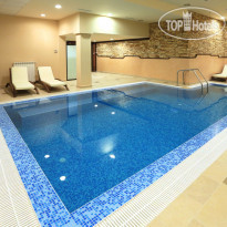 Royal Park Bansko Resort & Spa inside pool