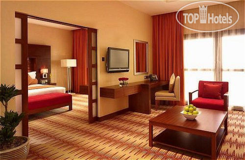 Фотографии отеля  Crown Plaza Sohar 4*