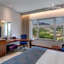 Crowne Plaza Muscat OCEC tophotels