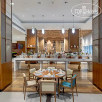 Crowne Plaza Muscat OCEC