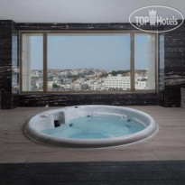 Doubletree By Hilton Muscat Qurum 