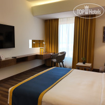 Golden Tulip Muscat