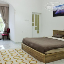 Tiwi Sunrise Hotel 