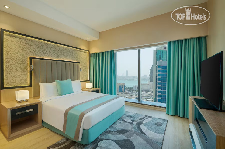 Фотографии отеля  Wyndham Doha West Bay 5*