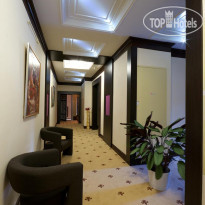 Ark Palace Hotel Apartments 