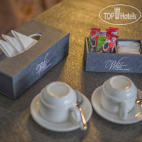 White Boutique Hotel